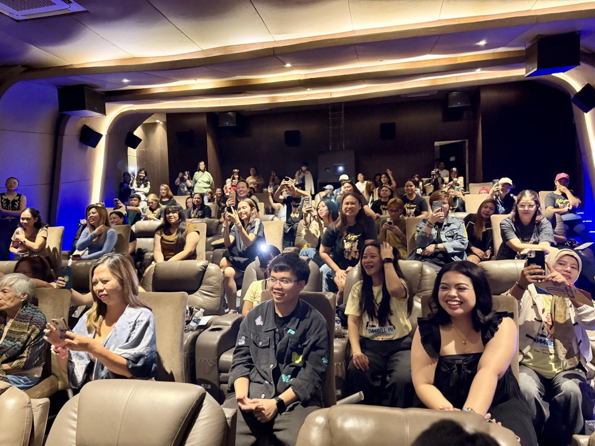 EMMABELL SHORT FILM 👑🎬

Full support ang fans at kapwa beauty queens sa special screening ng “Ulayaw,” short film ng Miss Grand International sisters na sina Emma Mary Tiglao at Gotchabell sa Victoria Sports Tower, kagabi, April 20. 

Panoorin: facebook.com/share/v/18Lddg…