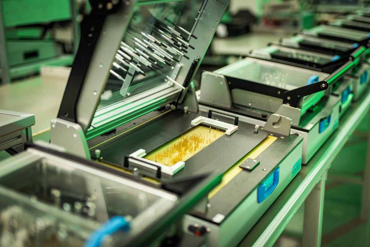 mwbresearch's tweet image. #VoltatronAG⚡  
📈 Initiating coverage with a Spec. BUY &amp;amp; PT €5.00
🔄 Post-restructuring, Voltatron is a focused EMS platform with a buy-and-build strategy
📊 Targeting €100m mid-term revenue via strategic acquisitions
research-hub.de
$VOLT #Electronics #EMS #Investing