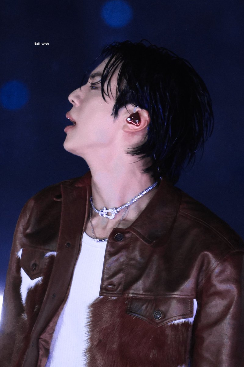 Still with tweet media