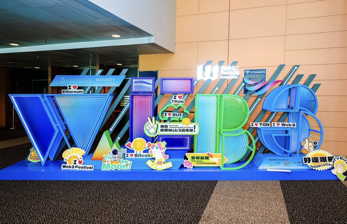 Pactcore's tweet image. Excited to be at #Web3Festival in Hong Kong 🇭🇰

So many great conversations around #AI agents, infra, and what’s next.

Having met a lot of amazing builders — feels like something big is coming.

Glad to be here. More soon ⚡

#Hongkong #Web3Festival