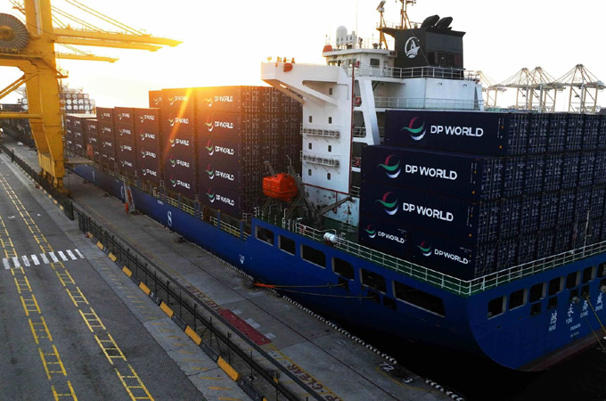 GulfIndustryOn's tweet image. @DP_World  World said it continues to support its customers in ensuring the smooth flow of goods by integrating sea, rail and road networks that are increasingly critical to supply chain resilience.

Read more on gulfindustryonline.com/ArticleTA/4142…

#GINews #Networks #Transport #Logistics