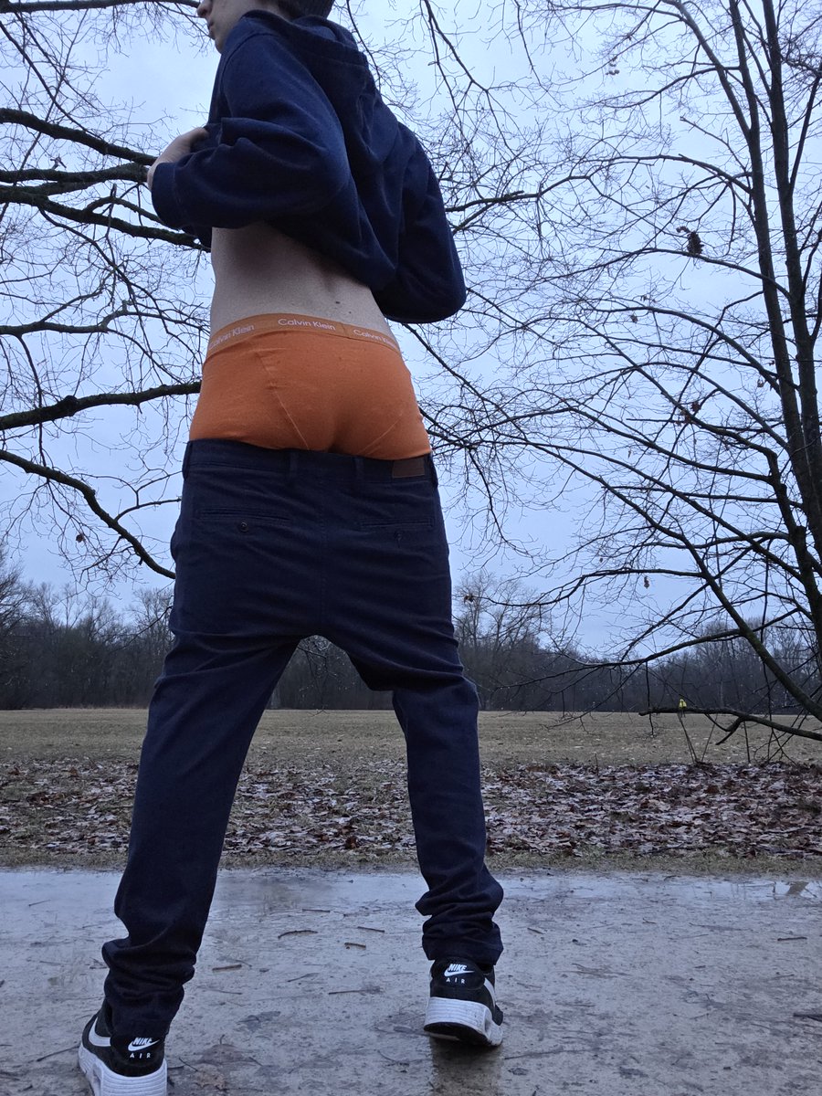 felixsagger's tweet photo. almost lost my pants in the park

#sagging #twink https://t.co/8E9lrT86yw