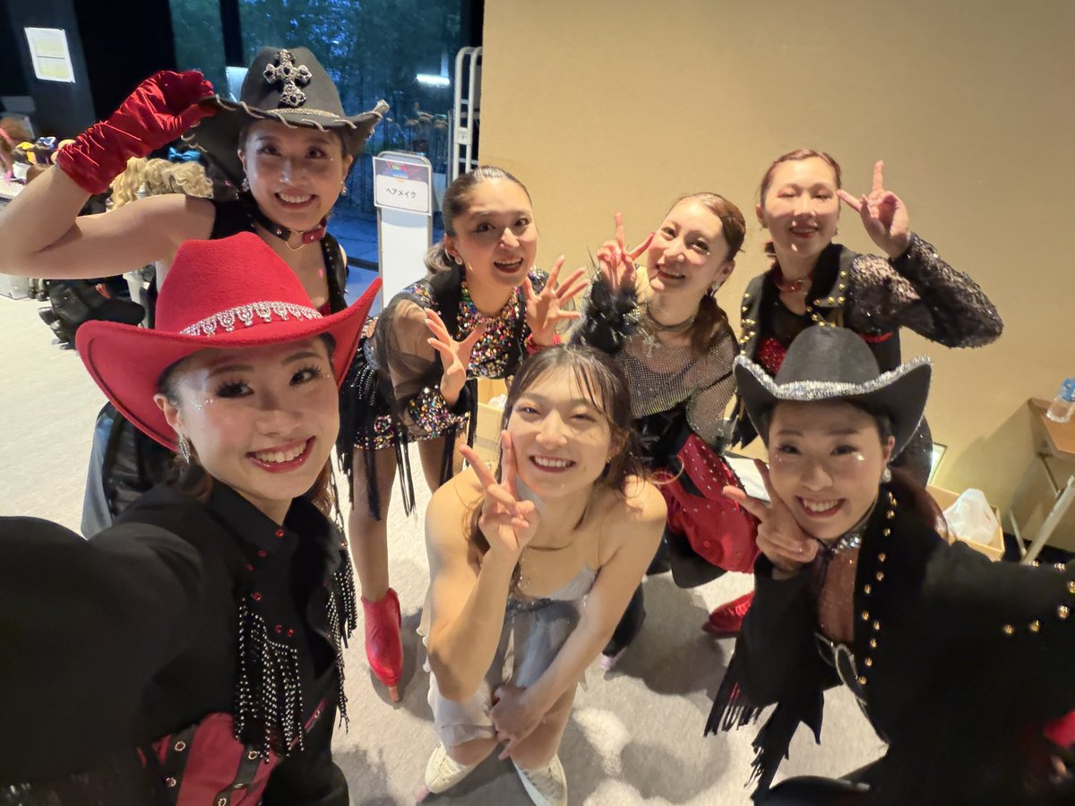 hinaleyyy's tweet photo. 愛媛公演ありがとうございました🍊
最高に楽しかったです🧡 https://t.co/7ovcwUgBKW