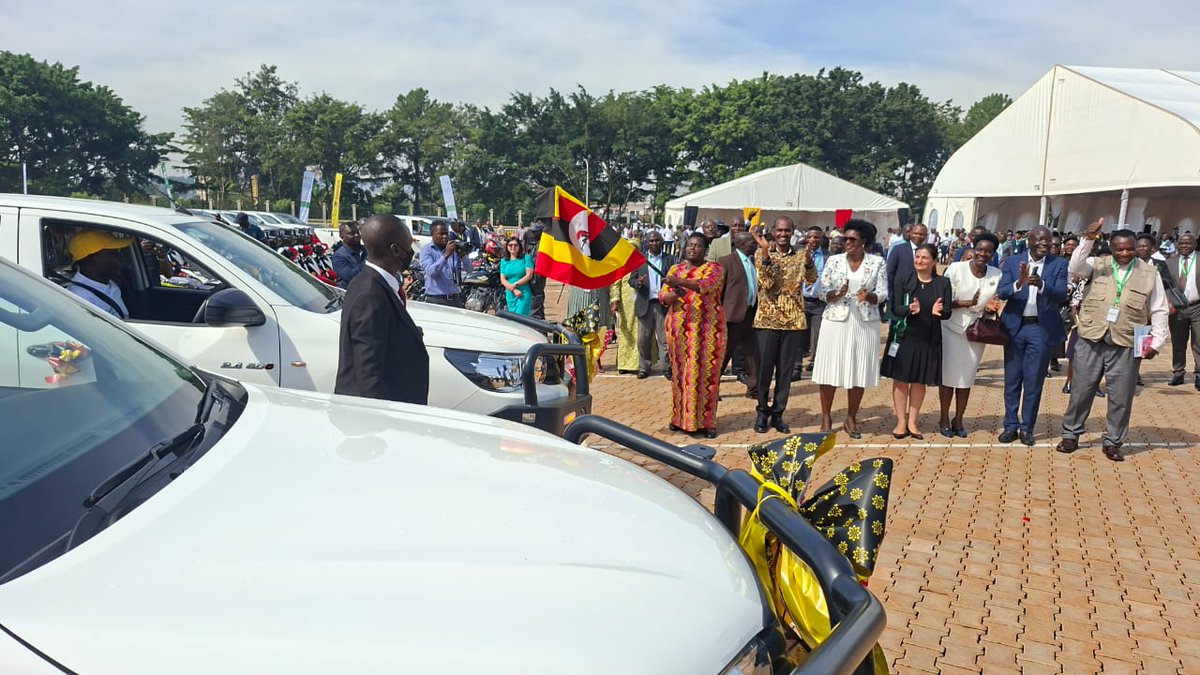 Frank K Tumwebaze,MP: Isaiah 41: 11 tweet media