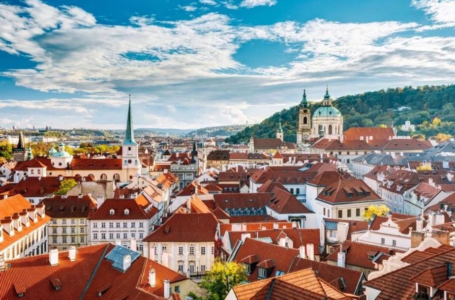 traveloox's tweet image. Prague Mala Strana District  

Located on the opposite side of the Charles Bridge, the Lesser Town (Mala Strana) is a picturesque district filled with baroque palaces, lush gardens, and cozy cafes

traveloox.com/travel-to-the-…

#prague #czechia #malastrana #lessertown #charlesbridge