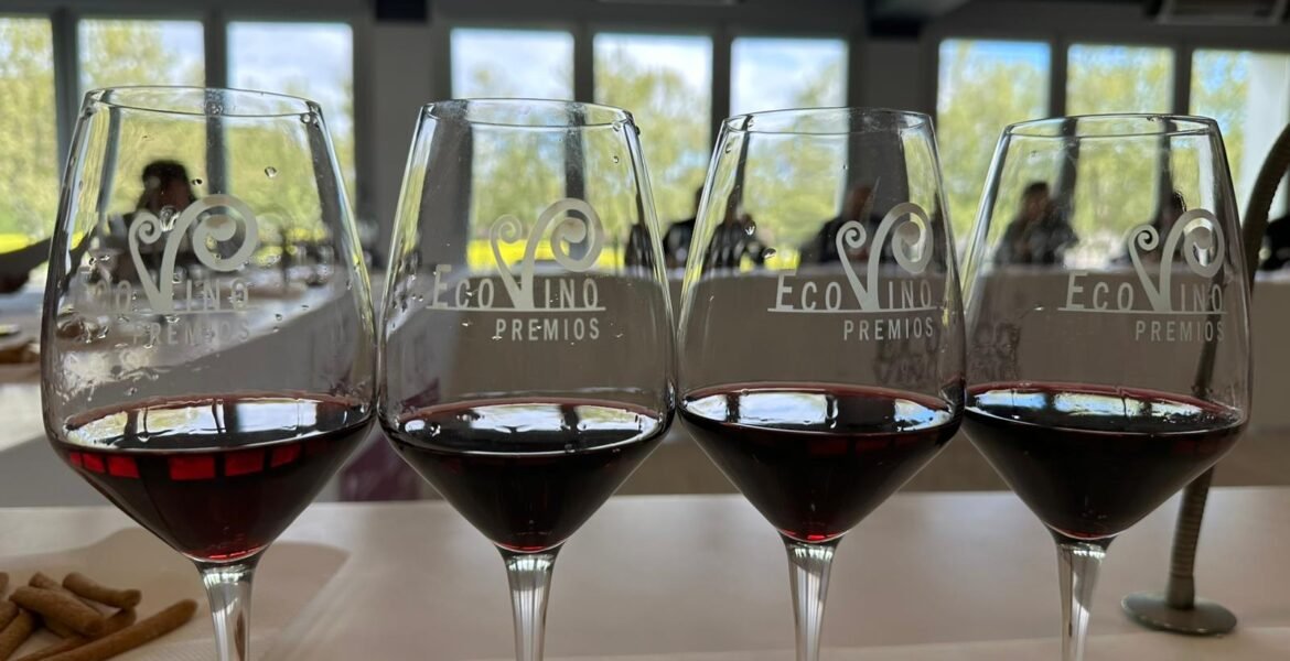 Revista del Vino tweet media