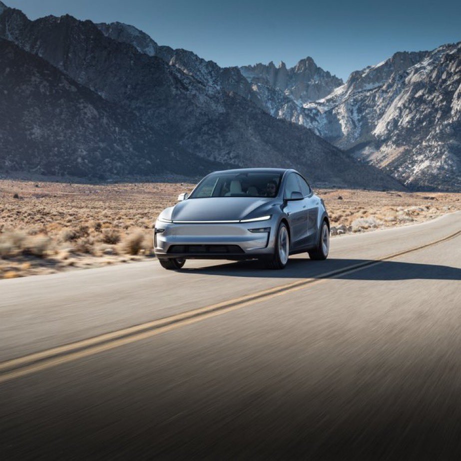 모델 Y RWD는 제가 타고 있어서 잘 압니다.

최고의 차량입니다💕