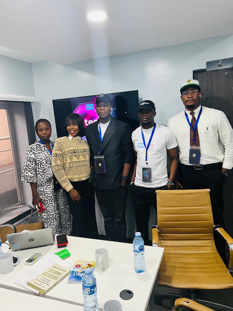 Pyale Workhub tweet media