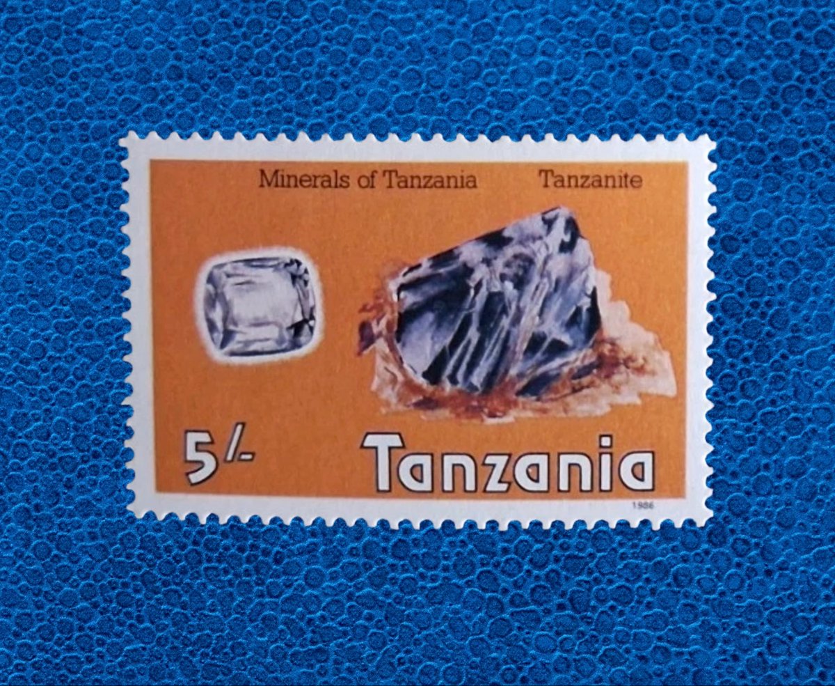 Philatelovely's tweet image. Good morning philatelists!! Today’s Stamp of the Day is this 5 Shilingi stamp from Tanzania.

Issued - 1986
Type - Commemorative 
Print Method - Offset Lithography 

Please share your stamps from 🇹🇿 and have a nice day.
#stampcollecting #philately #stamps