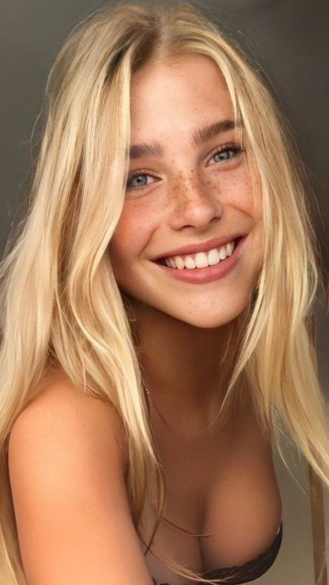 ღ Elle ღ tweet media