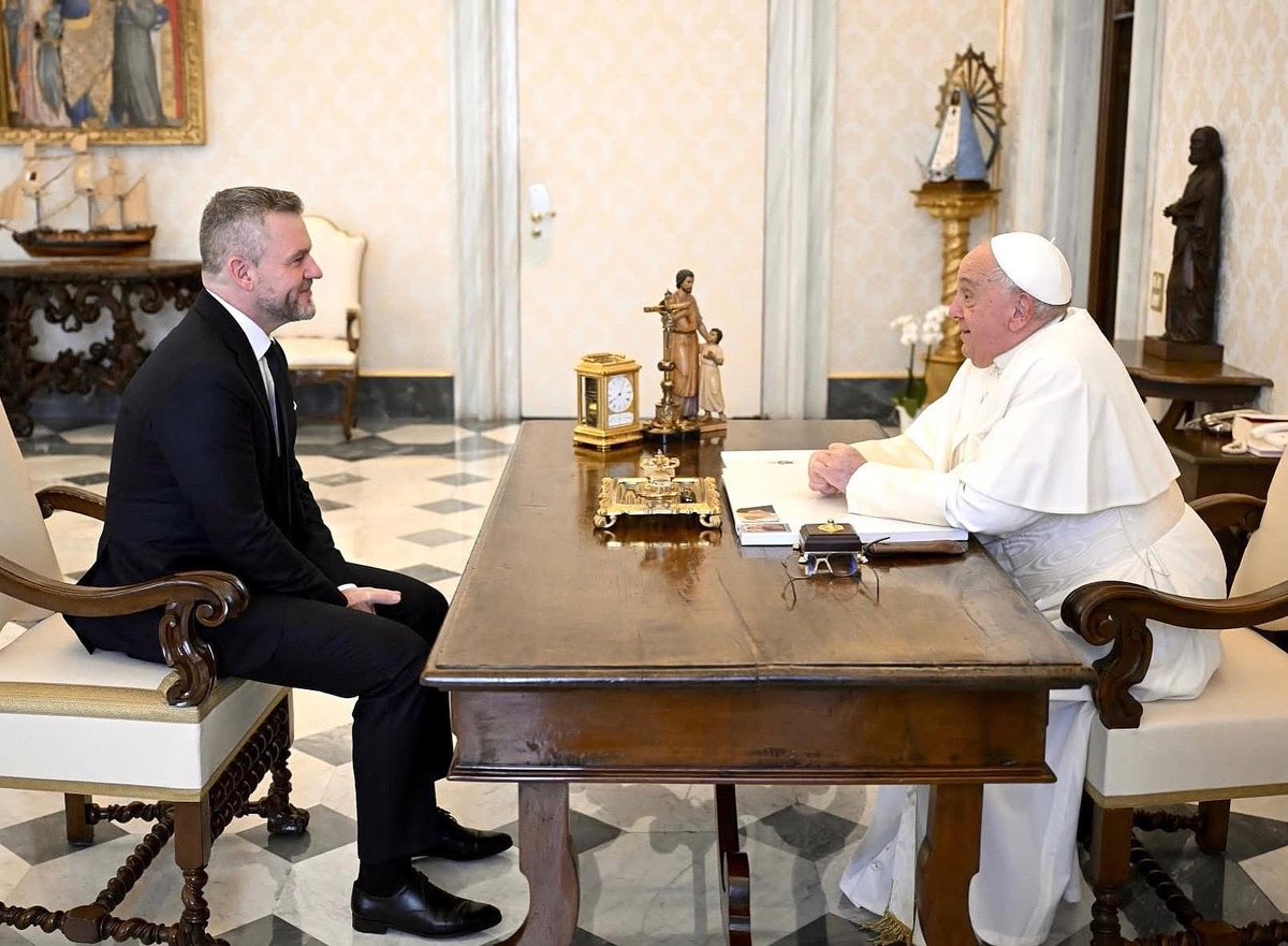 PellegriniP_'s tweet photo. Today marks one year since Pope Francis passed away.

I remember our meetings with deep respect. His warmth, humility, and calm strength left a lasting impression on me. He reminded us that true leadership begins with service, compassion, and closeness to those who need help the most.

Slovakia honors a man of peace, humanity, and hope. His legacy continues to inspire us. 🇸🇰🇻🇦