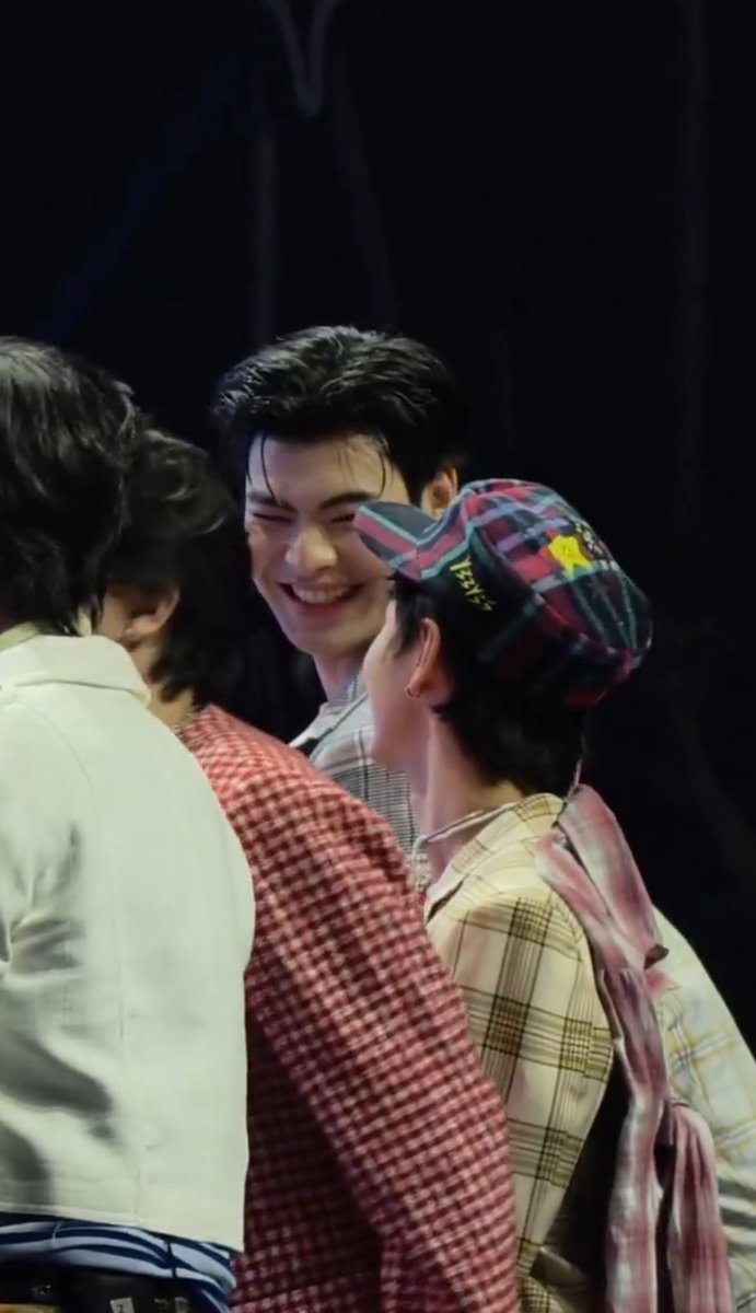 THEEWAVE | MOM 🦷🌊 tweet media