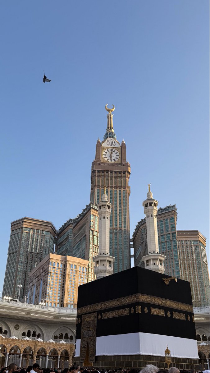 1__Bu's tweet photo. طاب اللِّقاء وقرّت الأعيُن وارتوى القلب 
الحمدلله على تمام العمرة اللهم اجعلها عمرةٌ مقبولة وسعيًا مشكورًا وذنبًا مغفورًا ودعاءً مستجاباً 🤍 https://t.co/XGAoWQkRPm