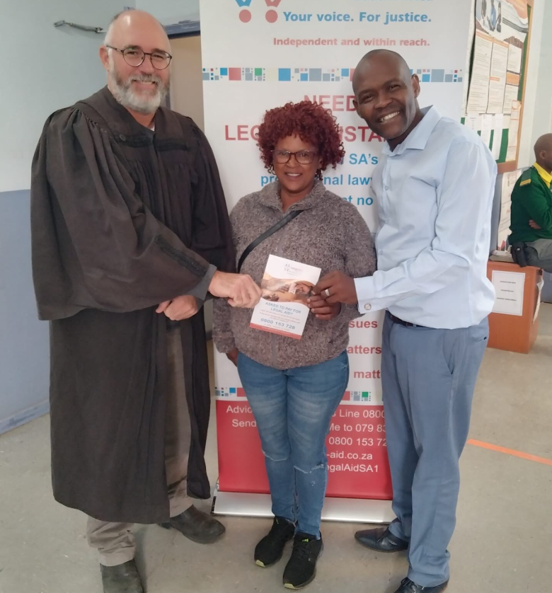 LegalAidSA1's tweet image. Humansdorp staff addressed community members at Joubertina Court House on Legal Aid SA services and requirements for granting legal aid.  Our staff also offered legal advice to those who needed legal advice.
#accesstojustice