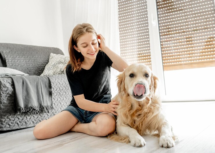 Ro83832204Donna's tweet image. "Pawsitive mornings start with a furry sidekick  Whether it’s a quiet snuggle or a silly playtime, every moment with your pet is a little piece of joy. Tag your companion who makes your days brighter! #PetLove #FurryFriend"