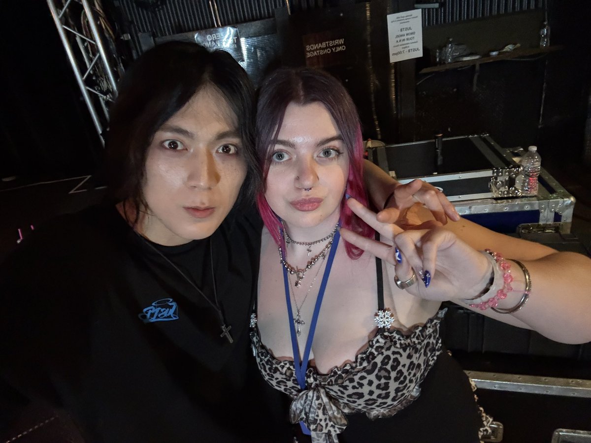 deja_soob's tweet photo. my loves 💙🪽
#justb #snowangeltour #sangwoo #geonu #justbseattle https://t.co/Lj8UctGOn4