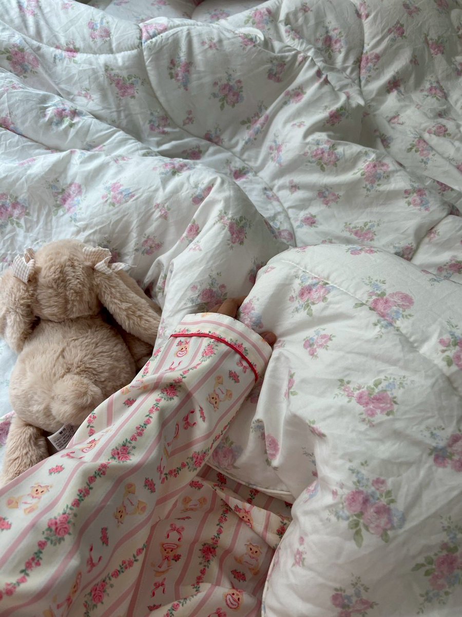 อันยอง tweet media