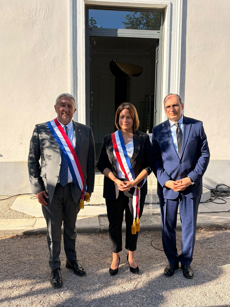 OlivierFayssat's tweet image. J'ai participé à la commémoration du #génocide arménien à la mairie de Maison blanche du 9/10, en compagnie de Madame le Maire @EleonoreBez et de Monsieur le Consul d'#Arménie.
Une cérémonie émouvante qui nous rappelle que  l'indicible du passé peut s'inviter dans le présent.