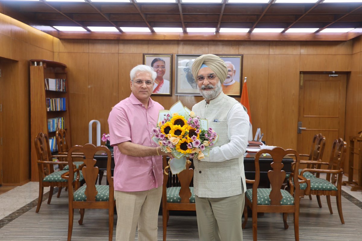 Lok Niwas Delhi 🇮🇳 tweet media