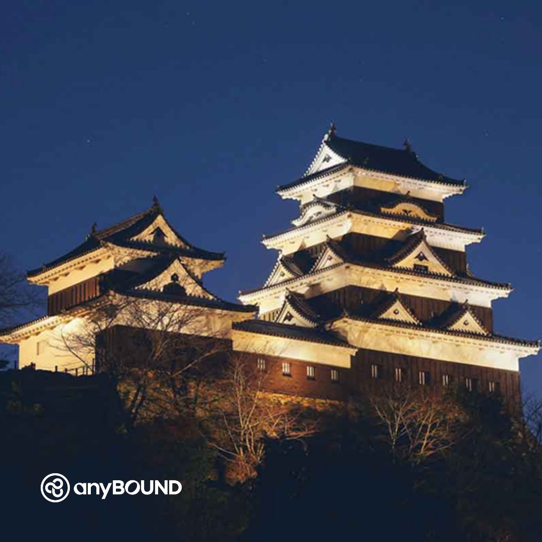 anyBOUND's tweet photo. 400 years ago, a lord ruled from this castle.
Tonight, that lord is you.

Before dawn, the view from the keep reveals a side of Japan that almost no one has seen. https://t.co/Oi5QKyFpJx