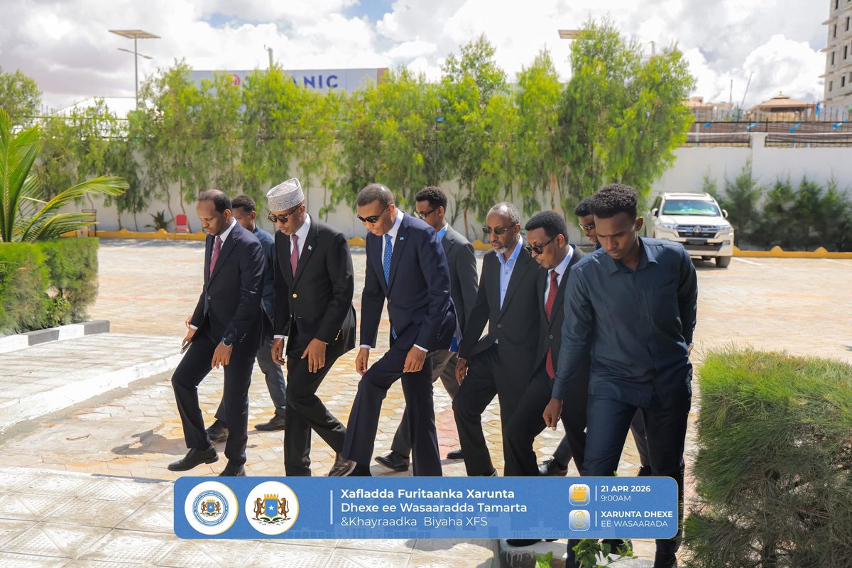 MoEWRSo's tweet photo. Prime Minister Hamza Abdi Barre has arrived at the Central Headquarters of the Ministry of Energy and Water Resources, where the official inauguration of the new headquarters is currently underway. https://t.co/KXc2mQxheI