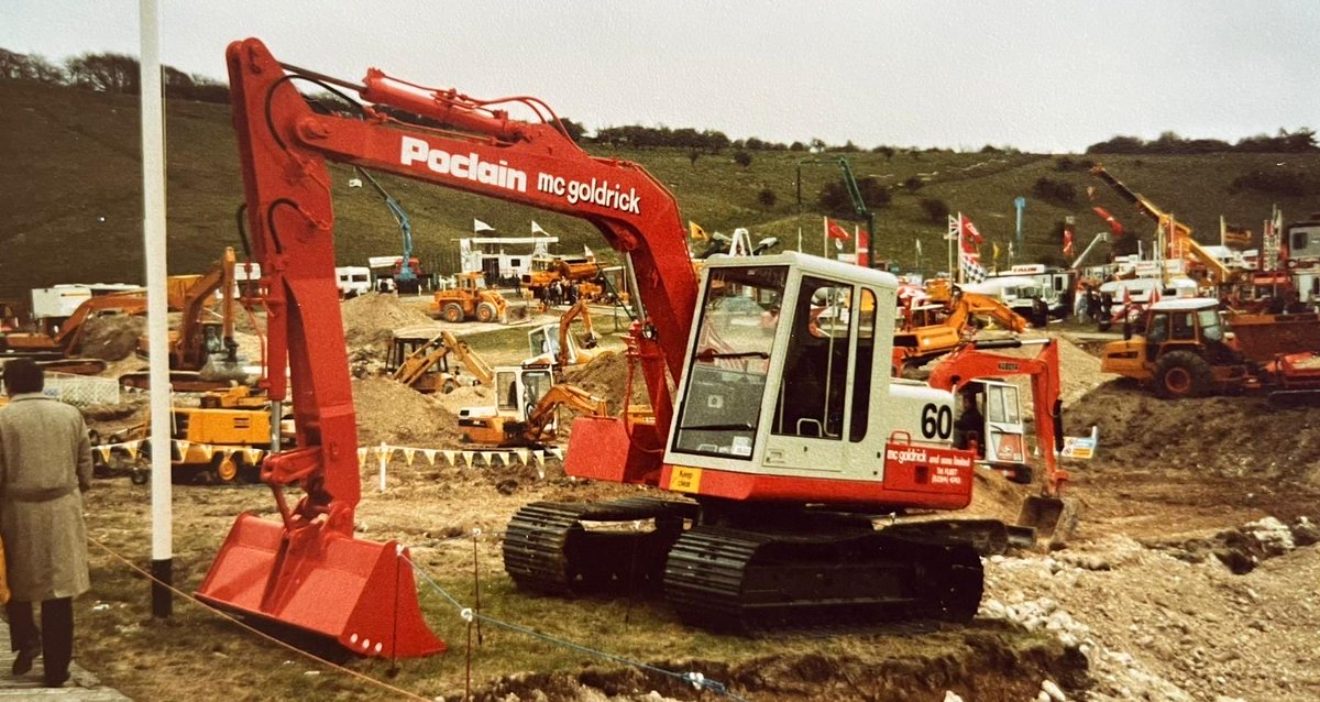 DiggerManBlog's tweet image. More Poclain Archive Photos and Memories

earthmoversmagazine.co.uk/digger-man/vie…

#archives #diggermanblog #EarthMovers #excavators #Poclain #memories