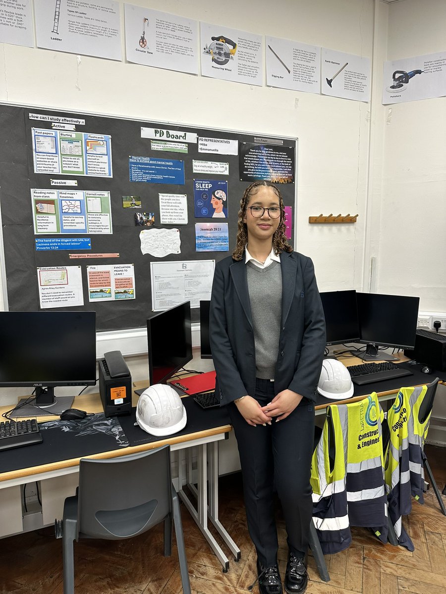 LaRetraiteSW12's tweet image. Huge congratulations to Tiffany @LaRetraite6 who has secured an Apprenticeship in Construction Management @BerkeleyGroupUK #TLevels #Apprenticeships
