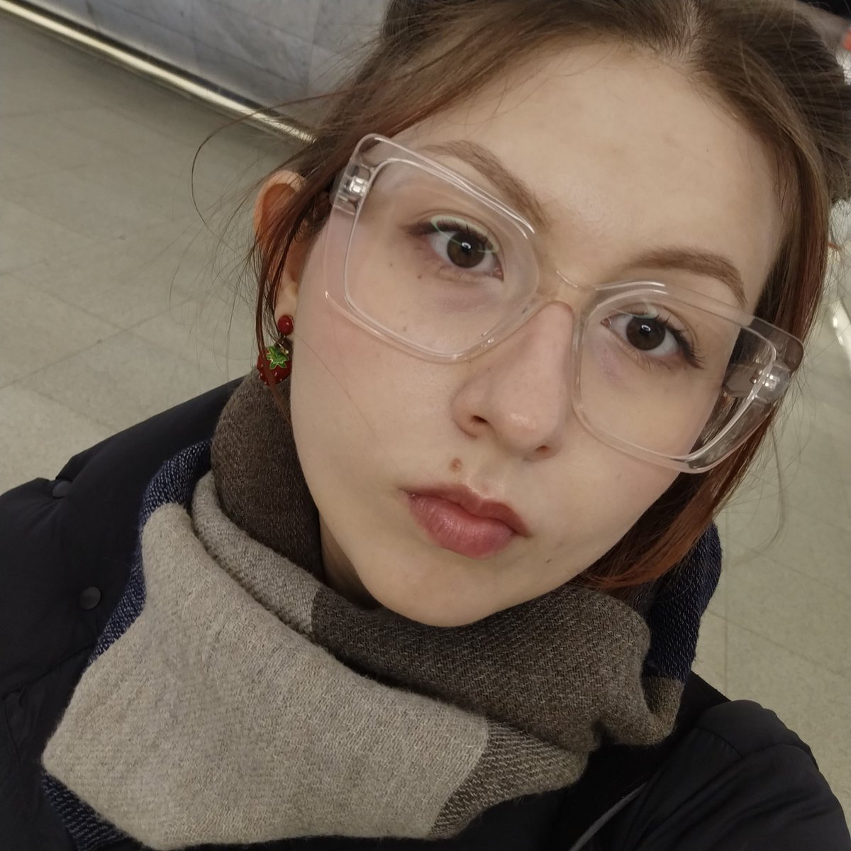 ✎ móna tweet media