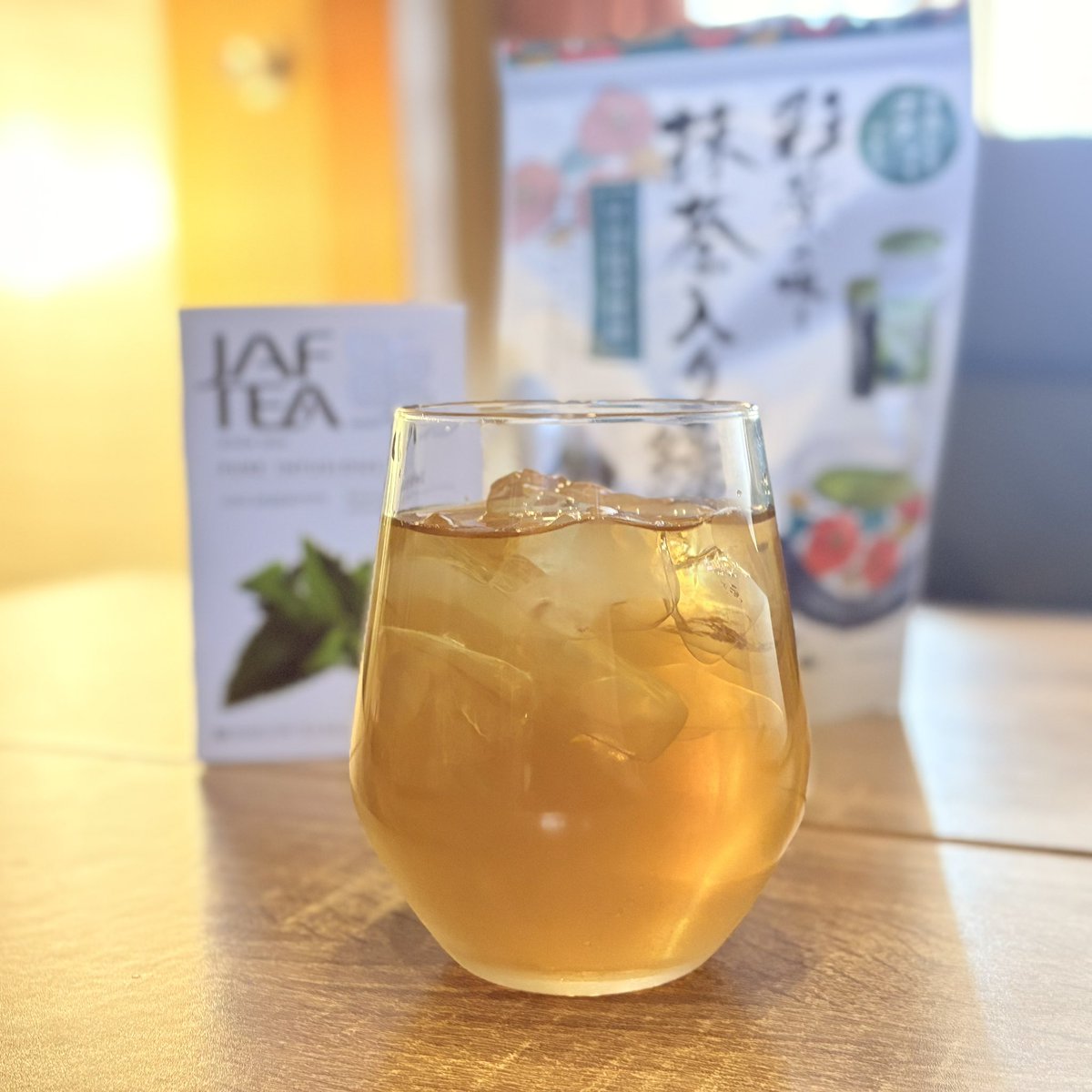ミントグリーンティー
黄砂で詰まるしかゆいし
鼻も喉もうがいして
顔も腕も洗ったら
デトックスしとこ
さわやかな香りで気分も
デトックスしとこ
#ハーブのある暮らし