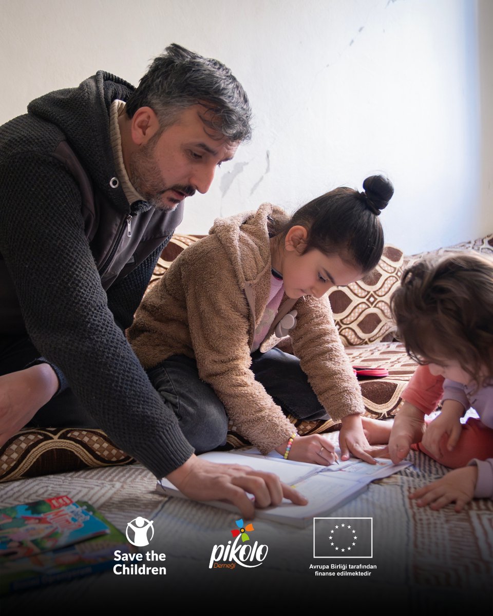 SaveChildrenTR's tweet photo. Adıyaman'da Zaina*(7)’nın ailesi, konteyner kentten şehir merkezine geçiş sürecinde, eğitimine devam edebilmesi için desteğe ihtiyaç duyuyordu. Avrupa Birliği’nin (@eu_echo) desteği ve @pikolodernegi iş birliğiyle çocukların okula devam etmesini destekliyoruz. 

#HerkesİçinEğitim https://t.co/G7lLM6dvqv