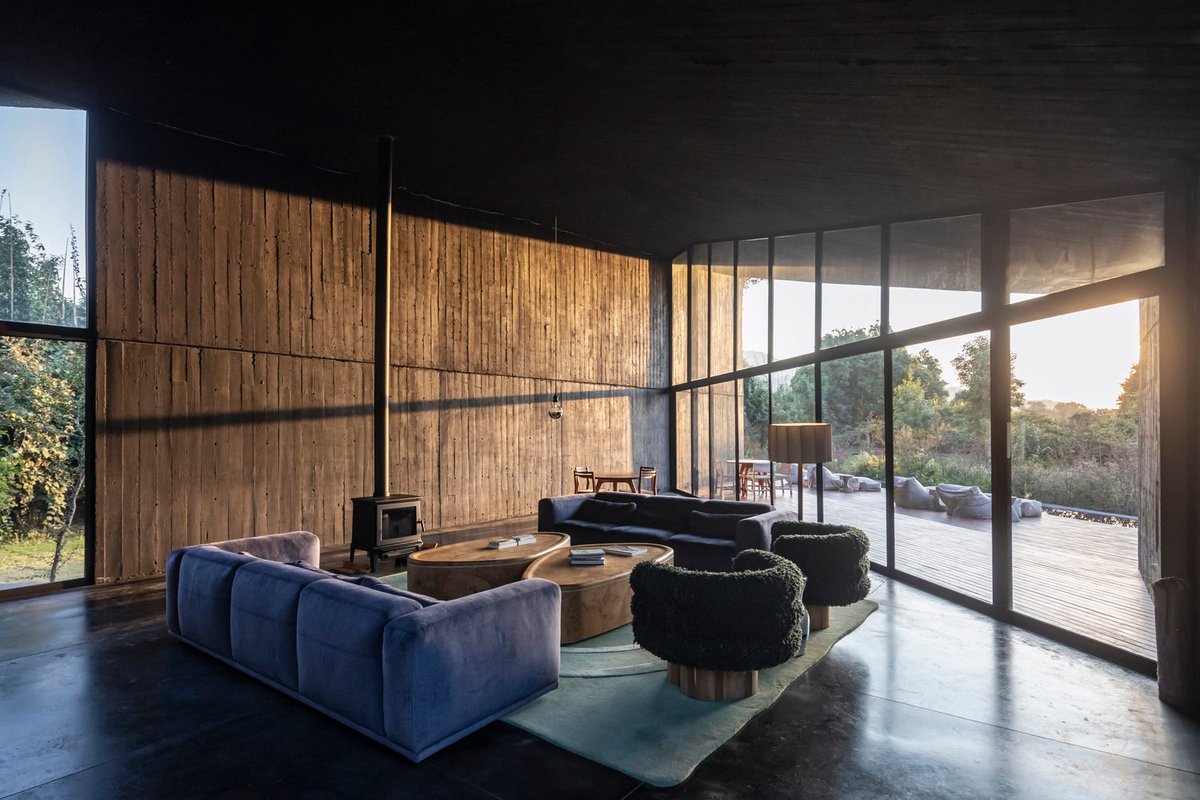 ArchDaily's tweet image. Casa Mavra by TAC Taller Alberto Calleja
Mexico 🇲🇽

#photography: Onnis Luque
archdaily.visitlink.me/mnxXpn