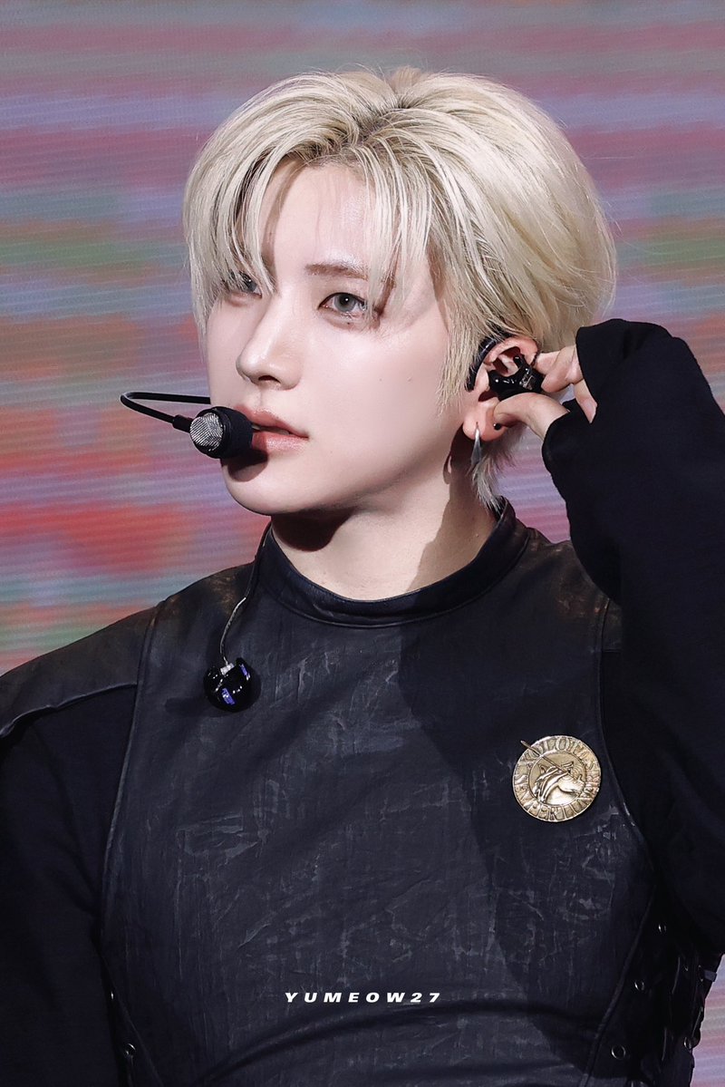 sᴡᴏʀ(ᴅ) tweet media