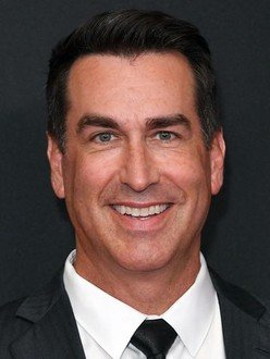 2en1reloj's tweet photo. Volamos al 21 de abril de 1970 para celebrar el cumpleaños de ROB RIGGLE.
Un genio absoluto de la comedia gamberra que siempre roba la escena en la que aparece, ya sea en 'Resacón en Las Vegas' o 'Infiltrados en clase'.
¿En qué película es en donde?
😂 #RobRiggle #Cine #Cumpleaños