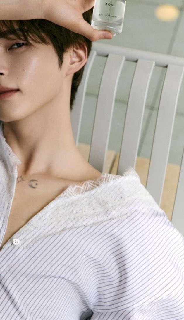 성한빈 쇄골 tweet media