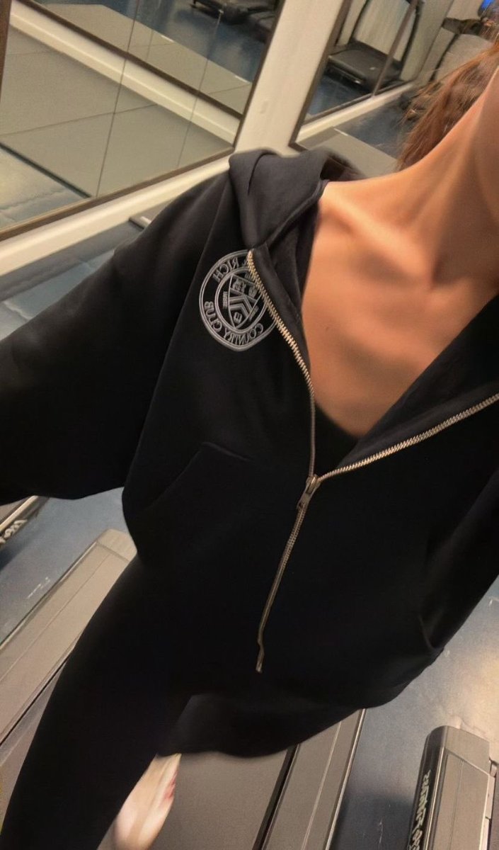 DΛIƧY ☆ follow limit tweet media