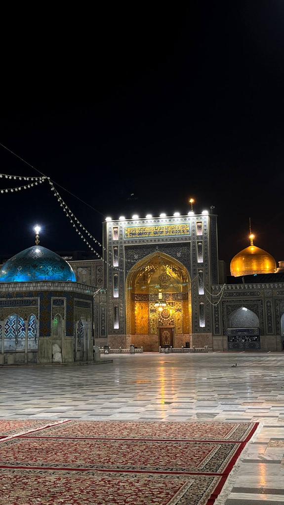 AmirrezaT14537's tweet photo. آقای امام رضا
تنها چیزی که الان
می‌تونه حالمو خوب کنه
دیدن دوباره گنبد طلای شماست..❤️
#ایران_امام_رضا
#علاج_ایران https://t.co/dPbFTBgG3v