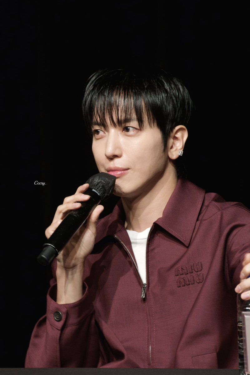 Crystal.yh tweet media