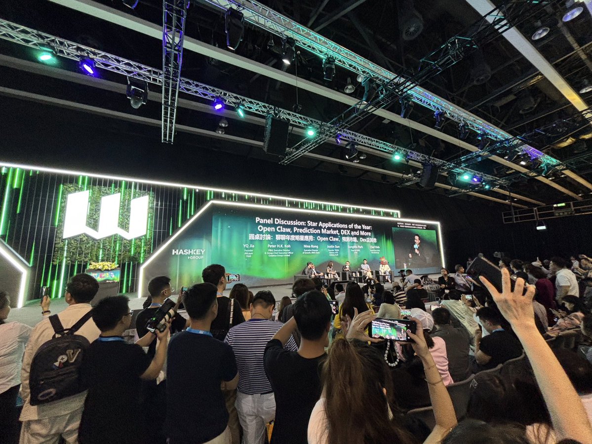 tl;dr, PancakeSwap is leading the convergence of AI agents and onchain finance 🤝

Chef Kids <a href="/Headchef_pcs/">headchef_pcs</a> took the stage on how AI agents are changing trading, RWAs moving onchain, and DEXs as the new financial rails.

The rails are being laid in real time 🥞
