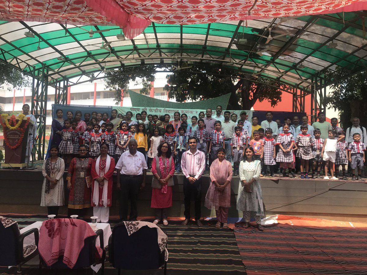 kv_iitkgp's tweet image. Balvatika 3&amp;amp; Class 1 orientation began joyfully 🌼✨ with lamp lighting, welcome song, speeches, Vidyapravesh insights, memories 📸💫 #Orientation #NewBeginnings
@EduMinOfIndia 
@KVS_HQ 
@kvsrokolkata