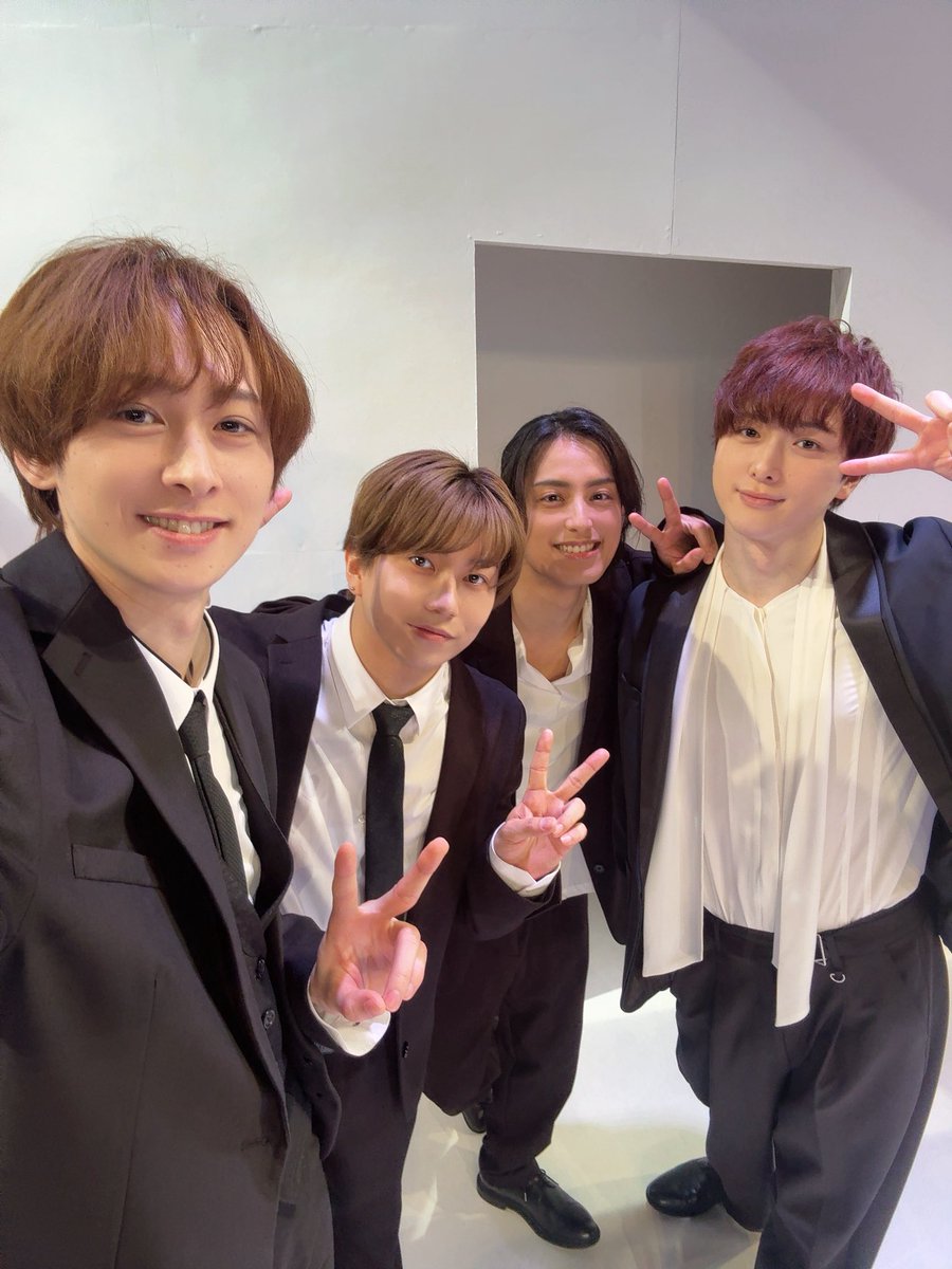 ryousei_tanaka's tweet photo. 舞台「ある日、僕らは夢の中で出会う」
千秋楽。ご来場、ご視聴誠に
ありがとうございました！！

濃密な5日間といっても過言ではないでしょう。演劇に向き合いひたすらに走り続けました。
また板の上でお会いできる日を楽しみにしております！

改めましてありがとうございました！！
#ある日舞台 https://t.co/E11jRHn5l5