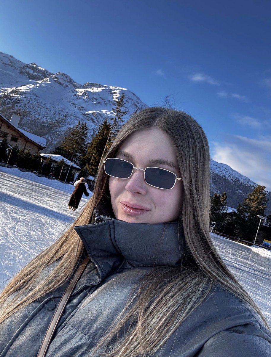 Anastasia tweet media