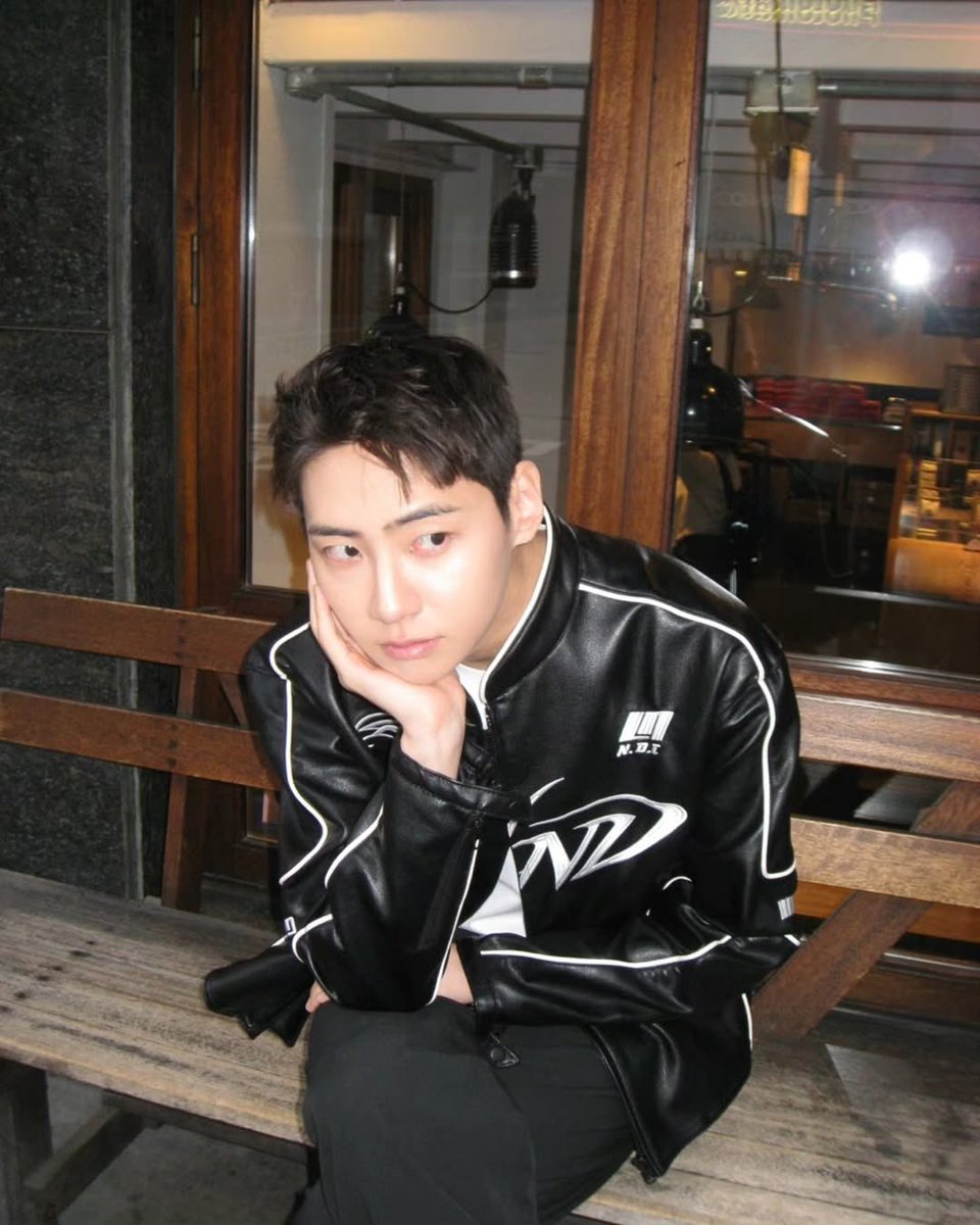 jinhyuk tweet media