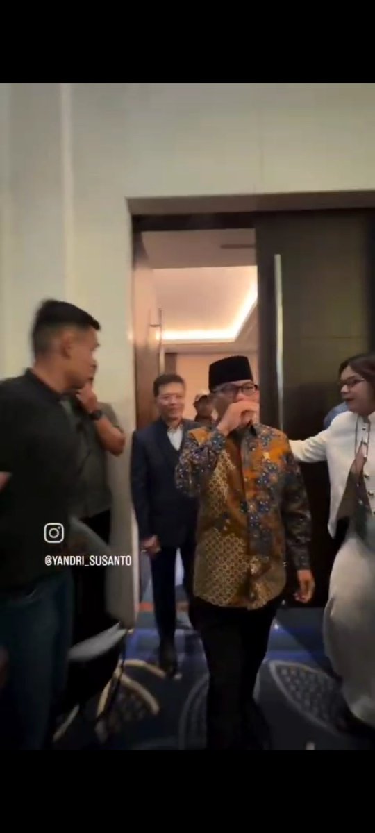 Kolaborasi Program Jaga Desa, Kementerian Desa PDT kerjasama Kejaksaan Agung Mendorong Transparansi, akuntabel dan Bebas Penyimpangan
<a href="/YandriSusanto/">Yandri Susanto</a>
@SekretariatNegaraRI
#MenteriDesadanJaksaAgungJagaDesa
#BPSDMKementerianDesaPDT
#PendampinganPengawasanJagaDesa