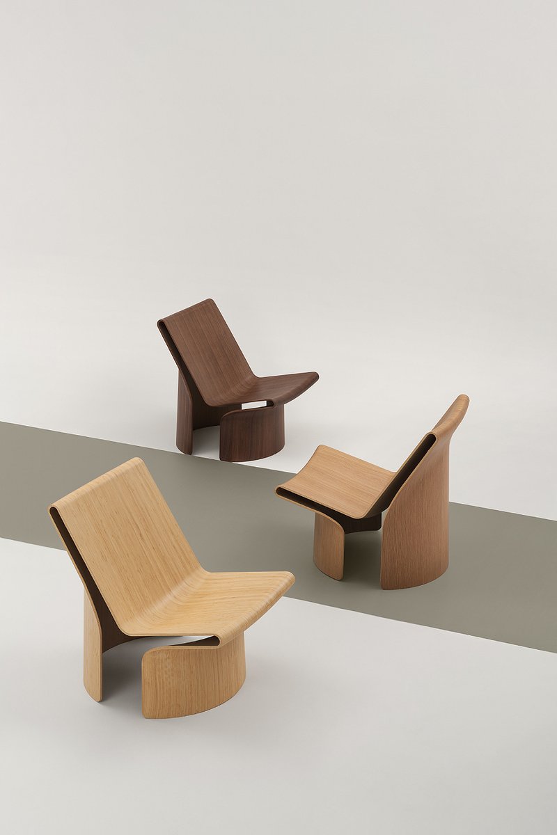 Interior_es's tweet image. Entre las novedades que Established &amp;amp; Sons presenta en el Salone del Mobile.Milano 2026 (21-26 abril) figura LayUp, su primera colaboración con el diseñador Nathan Martell. La #silla explora los límites de la #madera contrachapada moldeada en #3D.
-&amp;gt; interioresminimalistas.com/2026/04/21/est…