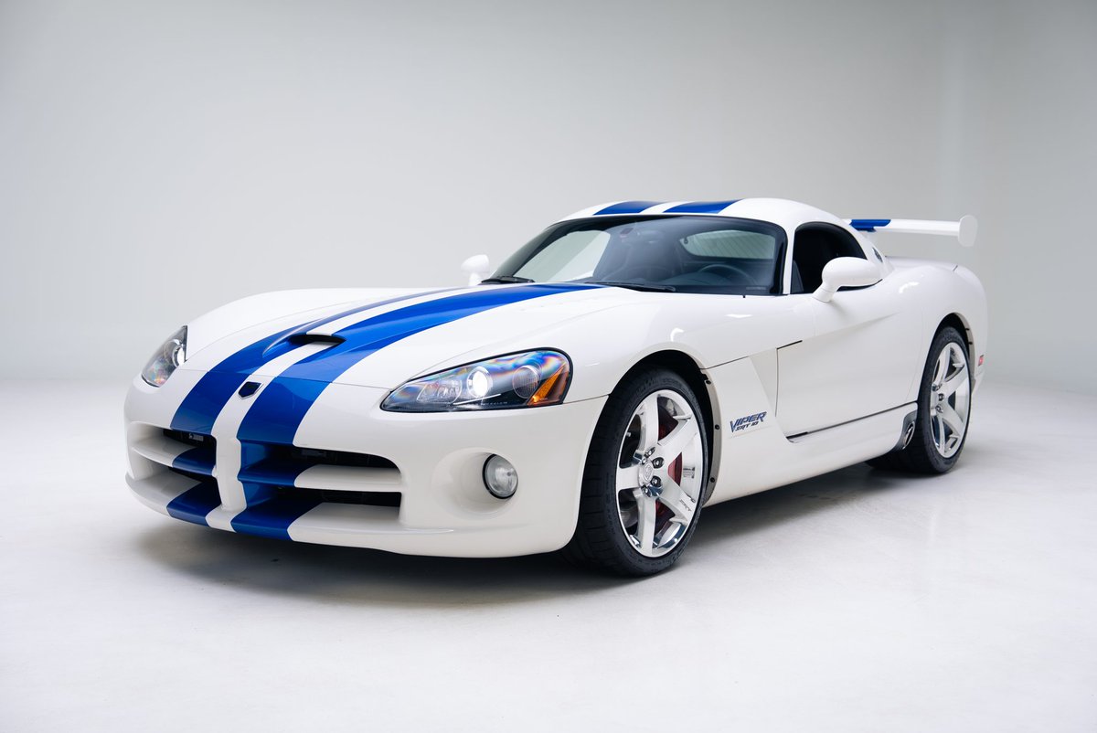 KingOfMopar1's tweet image. 2006 Dodge Viper SRT-10 VOI.9 Edition