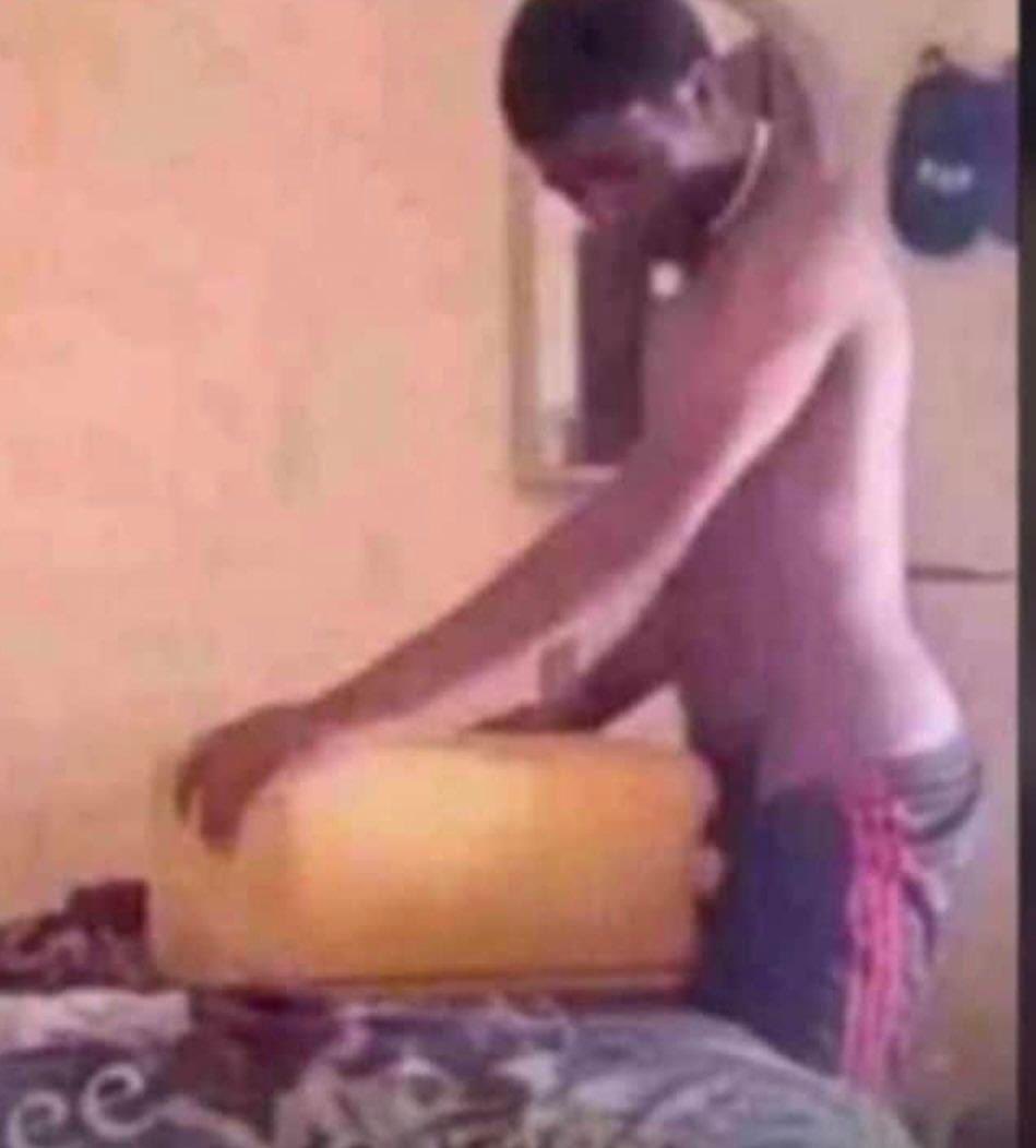 black &white tweet media