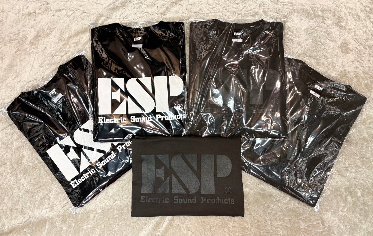 espcrafthouse's tweet image. ESPオリジナルTシャツに新色が出ました！！

ダブル黒のイカしたTシャツとなっております😍

ESPの熱狂的なファンや、当店でのお土産などにいかがでしょうか🤗

#ESP渋谷 #ESP