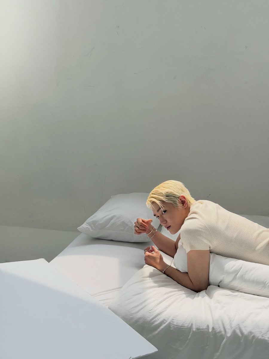 taeyong pics tweet media