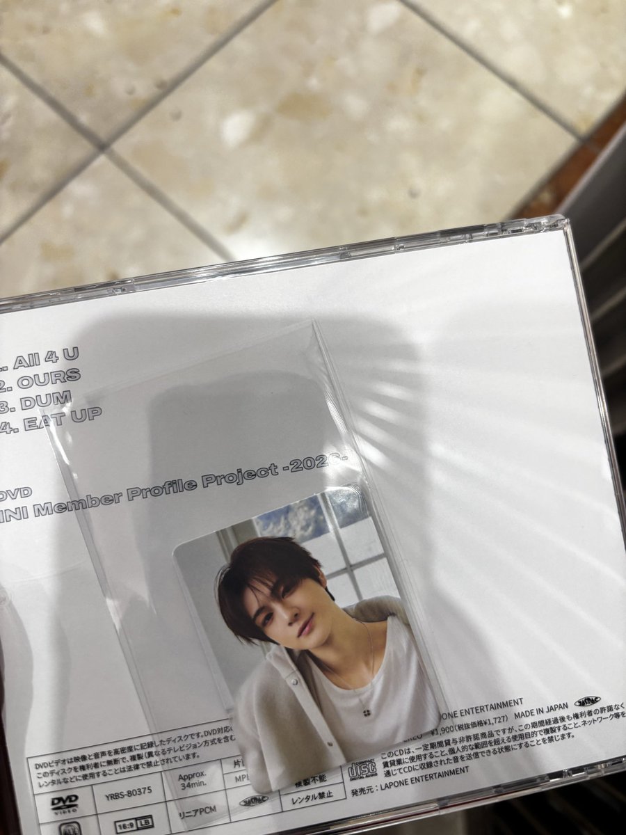 𝐊𝐢𝐤𝐢 tweet media