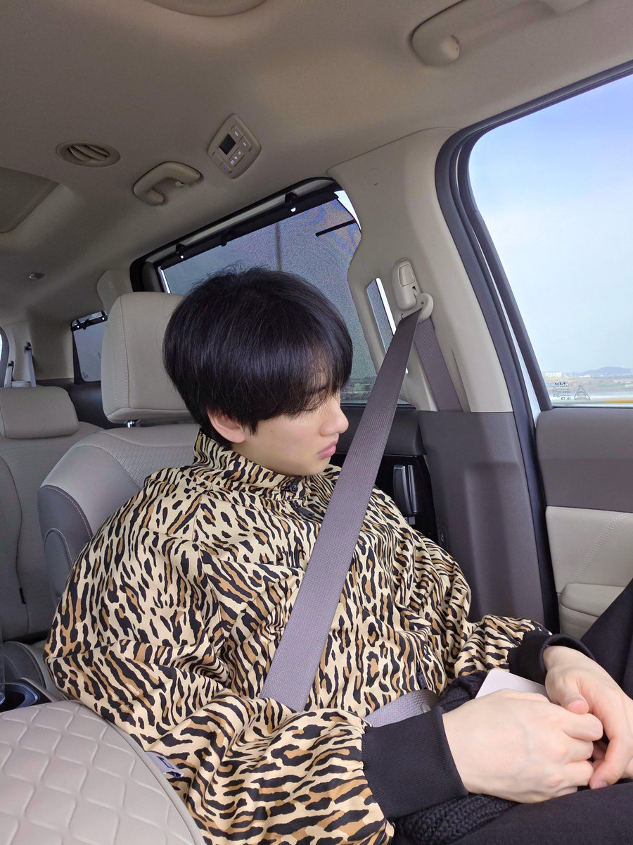 하 tweet media
